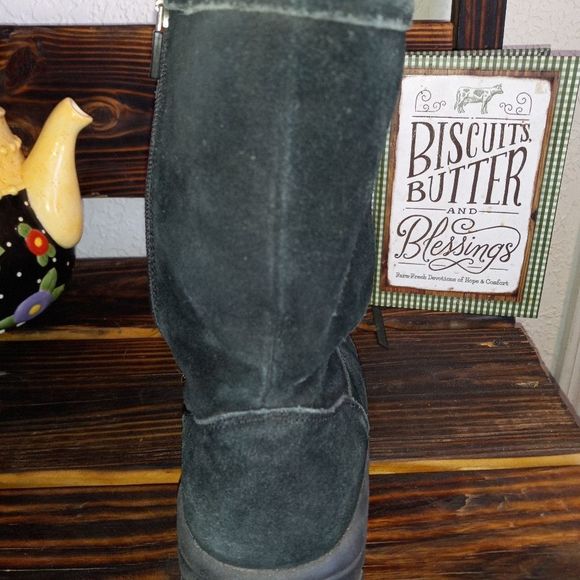 EUC Cabela's Lined Hiking Boots - Picture 4 of 10